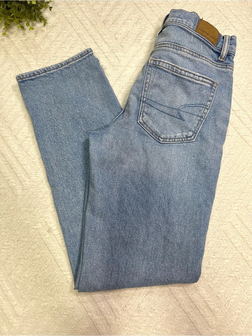 American Eagle Super High-Rise Straight Jeans Light Wash Stretch Size 0